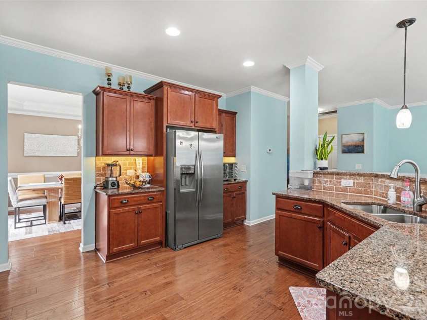4427 Bravery Place, Concord, NC 28027.  MLS# CAR4394142, YatesRealty ID 31487. Kitchen