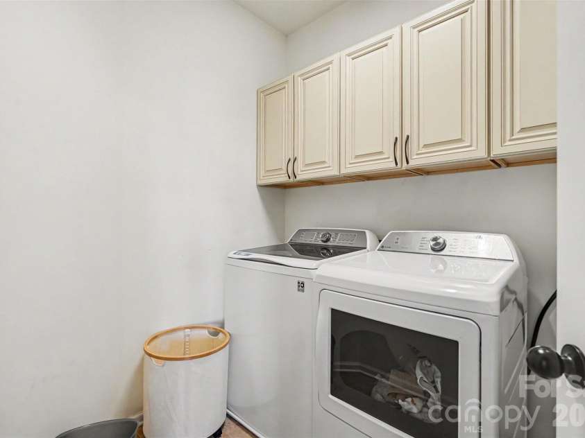 4427 Bravery Place, Concord, NC 28027.  MLS# CAR4394142, YatesRealty ID 31487. Laundry