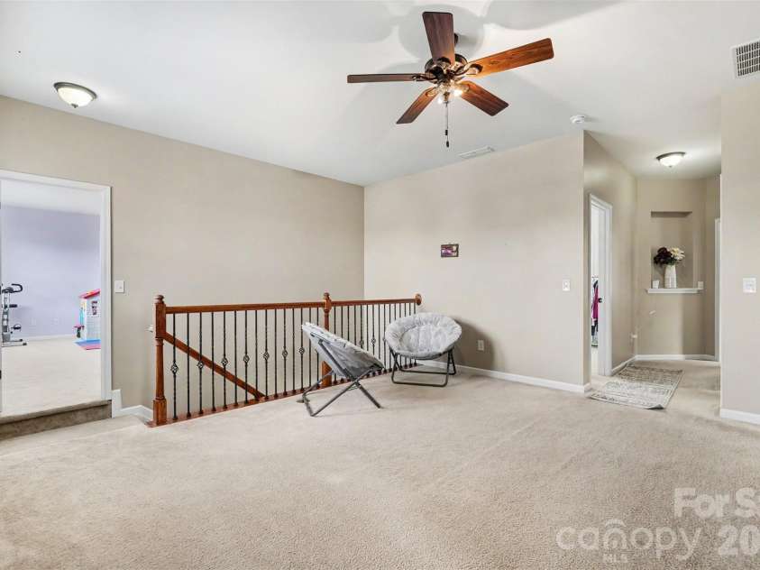 4427 Bravery Place, Concord, NC 28027.  MLS# CAR4394142, YatesRealty ID 31487. Loft