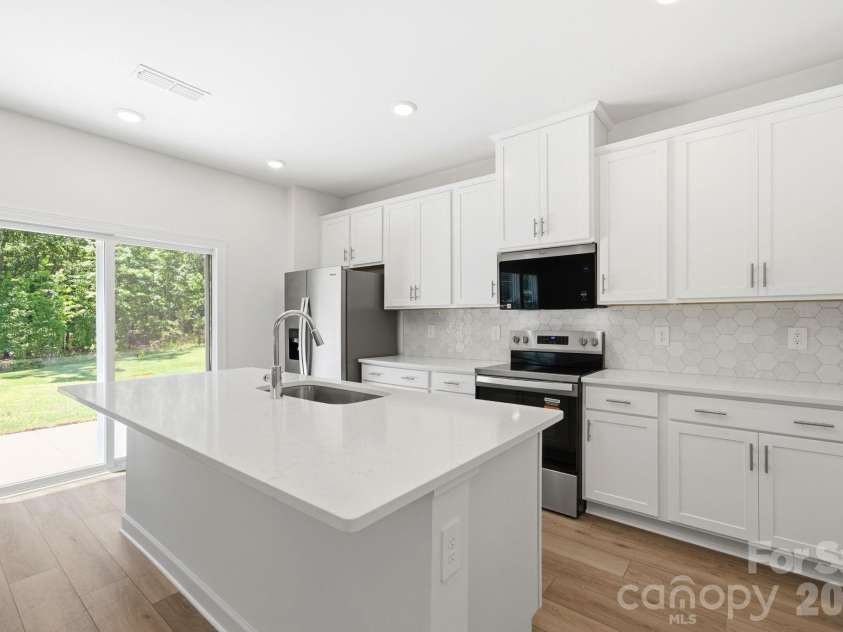436 Luna Lane, Shelby, NC 28152.  MLS# CAR4394762, YatesRealty ID 31488. 