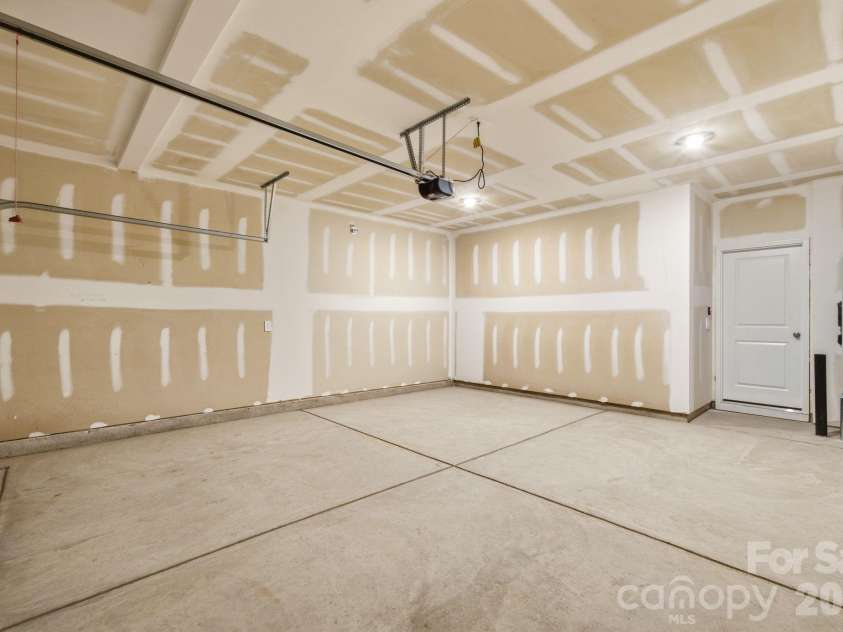 436 Luna Lane, Shelby, NC 28152.  MLS# CAR4394762, YatesRealty ID 31488. Garage