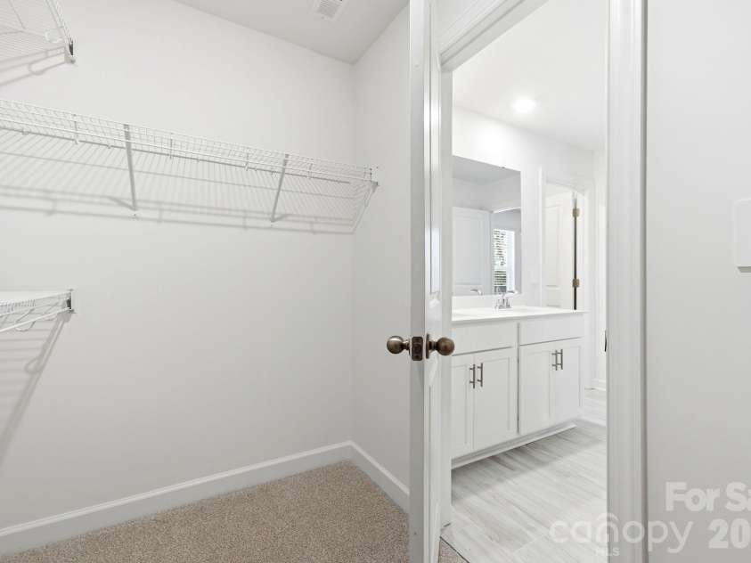 436 Luna Lane, Shelby, NC 28152.  MLS# CAR4394762, YatesRealty ID 31488. Primary Walk-In Closet