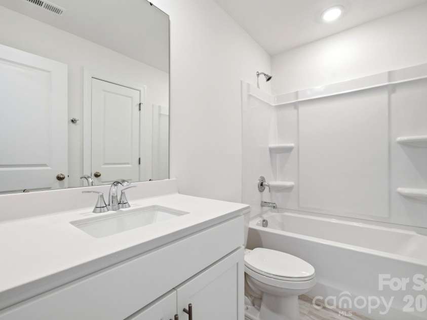 436 Luna Lane, Shelby, NC 28152.  MLS# CAR4394762, YatesRealty ID 31488. Secondary Bath