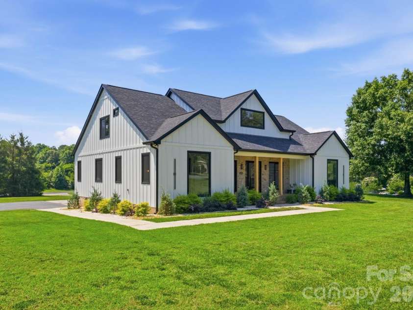 1120 Baron Road, Waxhaw, NC 28173.  MLS# CAR4394050, YatesRealty ID 31489. 