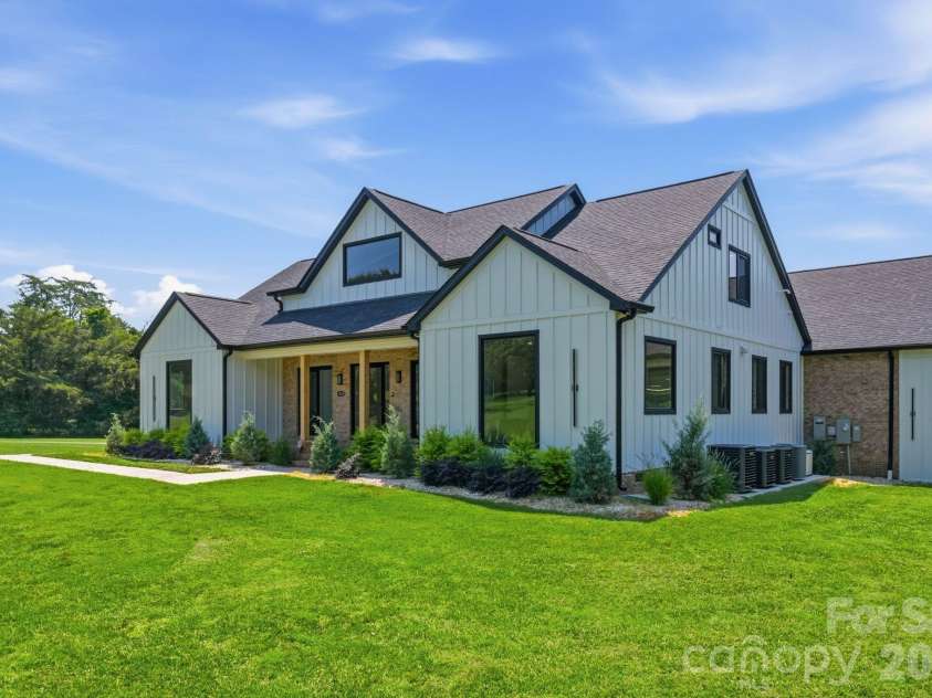 1120 Baron Road, Waxhaw, NC 28173.  MLS# CAR4394050, YatesRealty ID 31489. 