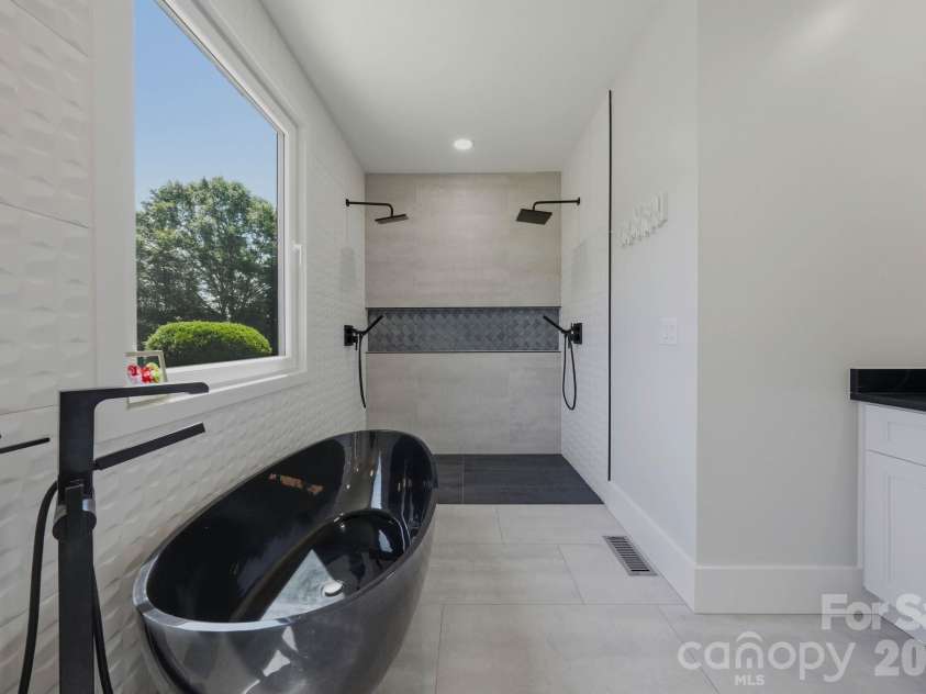 1120 Baron Road, Waxhaw, NC 28173.  MLS# CAR4394050, YatesRealty ID 31489. 