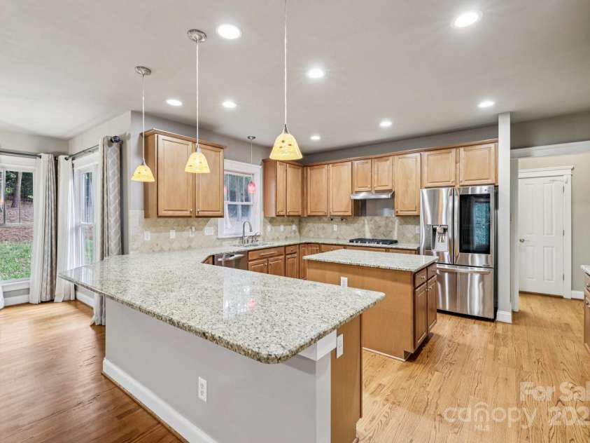 1871 Chestnut Hill Drive, Fort Mill, SC 29708.  MLS# CAR4287234, YatesRealty ID 31489. 