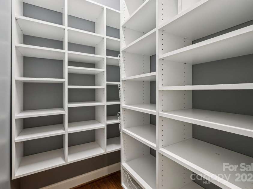 1871 Chestnut Hill Drive, Fort Mill, SC 29708.  MLS# CAR4287234, YatesRealty ID 31489. 