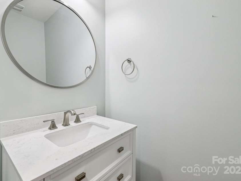 1871 Chestnut Hill Drive, Fort Mill, SC 29708.  MLS# CAR4287234, YatesRealty ID 31489. 