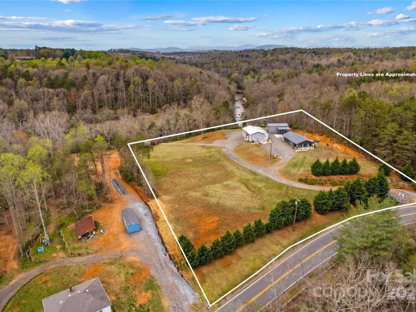 1595 Cheatham Ford Road, Hiddenite, NC 28636.  MLS# CAR4242263, YatesRealty ID 3149. 