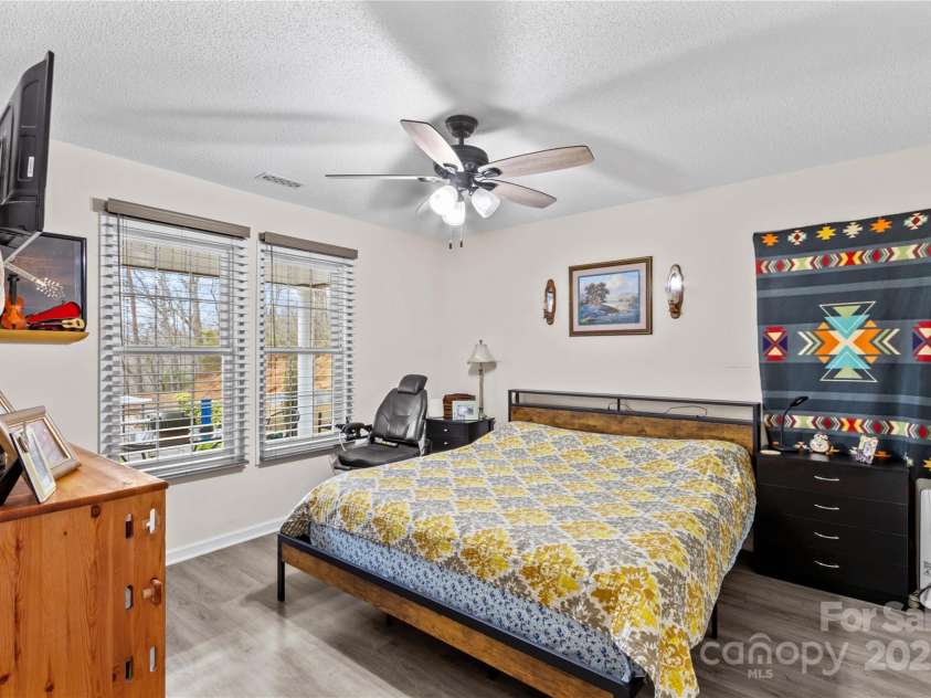 1595 Cheatham Ford Road, Hiddenite, NC 28636.  MLS# CAR4242263, YatesRealty ID 3149. 