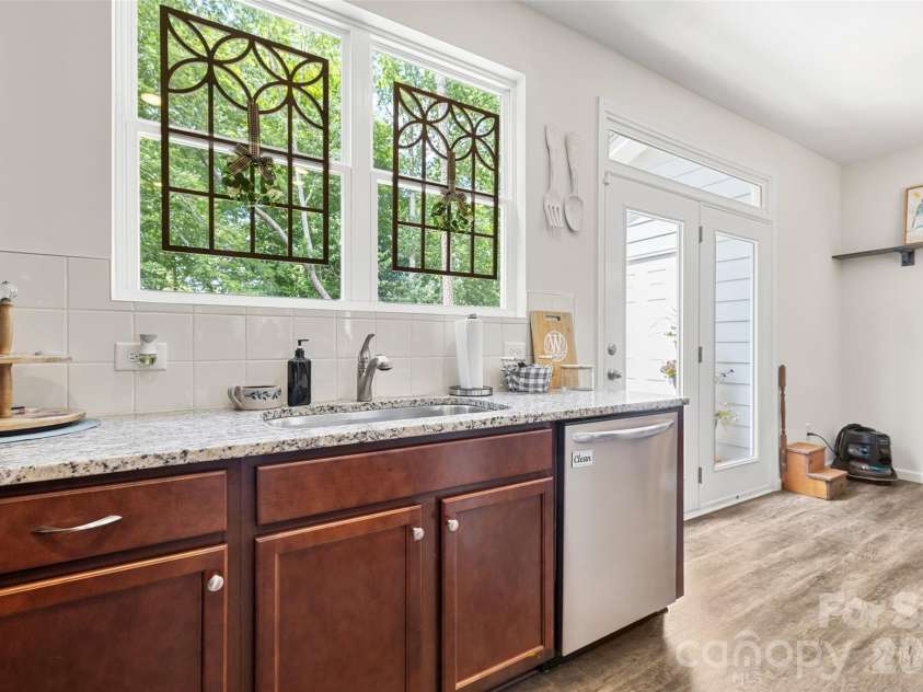 1028 Beatty Woods Drive, Belmont, NC 28012.  MLS# CAR4394811, YatesRealty ID 31492. 
