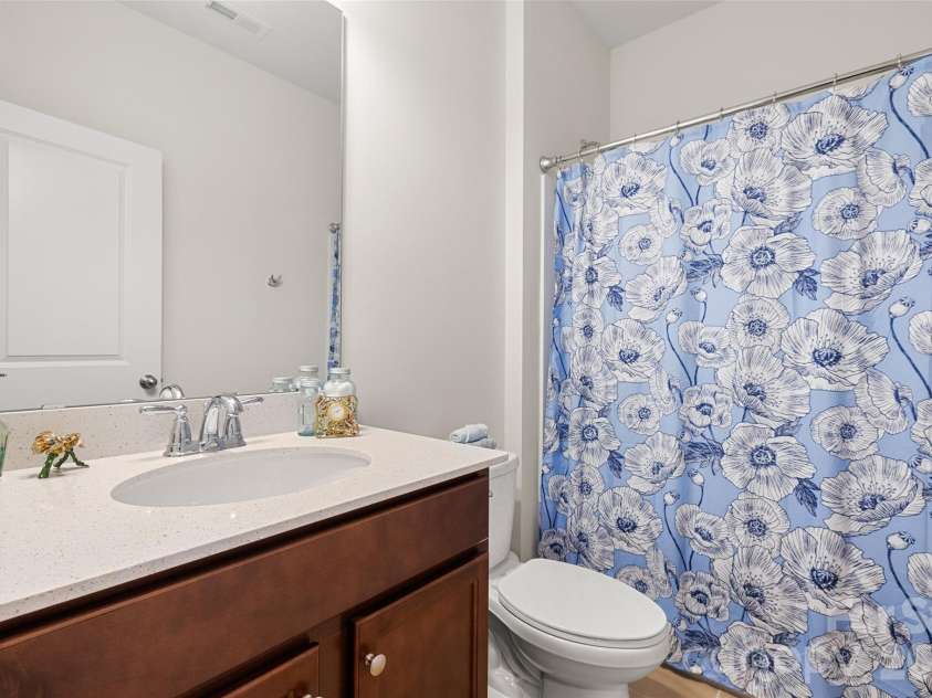 1028 Beatty Woods Drive, Belmont, NC 28012.  MLS# CAR4394811, YatesRealty ID 31492. Secondary bath up