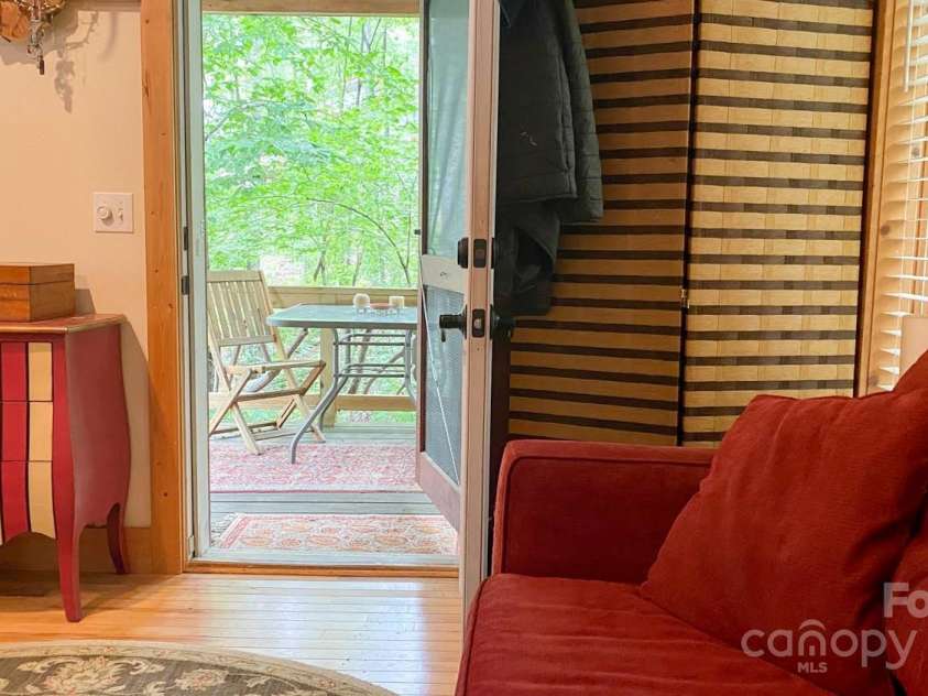 75 Appalachian Way, Bakersville, NC 28705.  MLS# CAR4285840, YatesRealty ID 31492. 