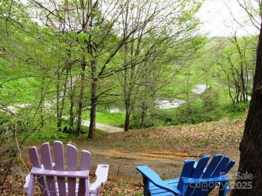 75 Appalachian Way, Bakersville, NC 28705.  MLS# CAR4285840, YatesRealty ID 31492. 