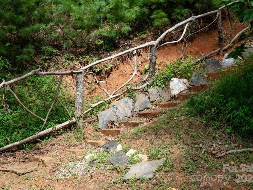 75 Appalachian Way, Bakersville, NC 28705.  MLS# CAR4285840, YatesRealty ID 31492. 