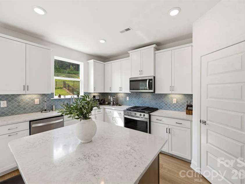 152 Lancashire Court, Denver, NC 28037.  MLS# CAR4391758, YatesRealty ID 31494. 