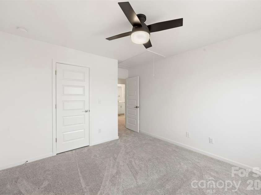 152 Lancashire Court, Denver, NC 28037.  MLS# CAR4391758, YatesRealty ID 31494. 