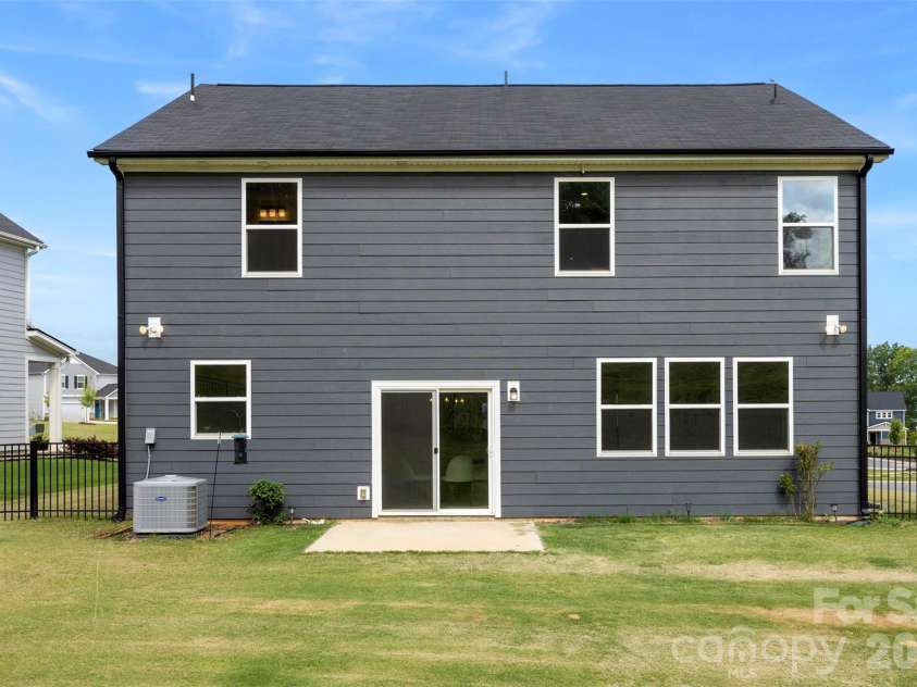 152 Lancashire Court, Denver, NC 28037.  MLS# CAR4391758, YatesRealty ID 31494. 