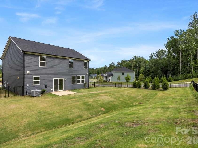 152 Lancashire Court, Denver, NC 28037.  MLS# CAR4391758, YatesRealty ID 31494. 