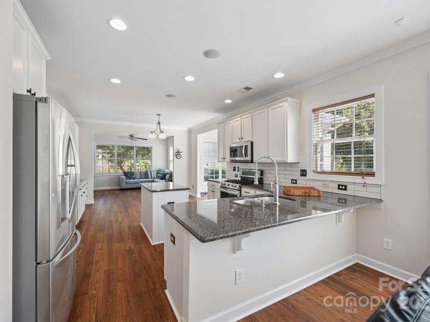10418 Goosefoot Court, Concord, NC 28027.  MLS# CAR4283237, YatesRealty ID 31497. Kitchen and Morning Room
