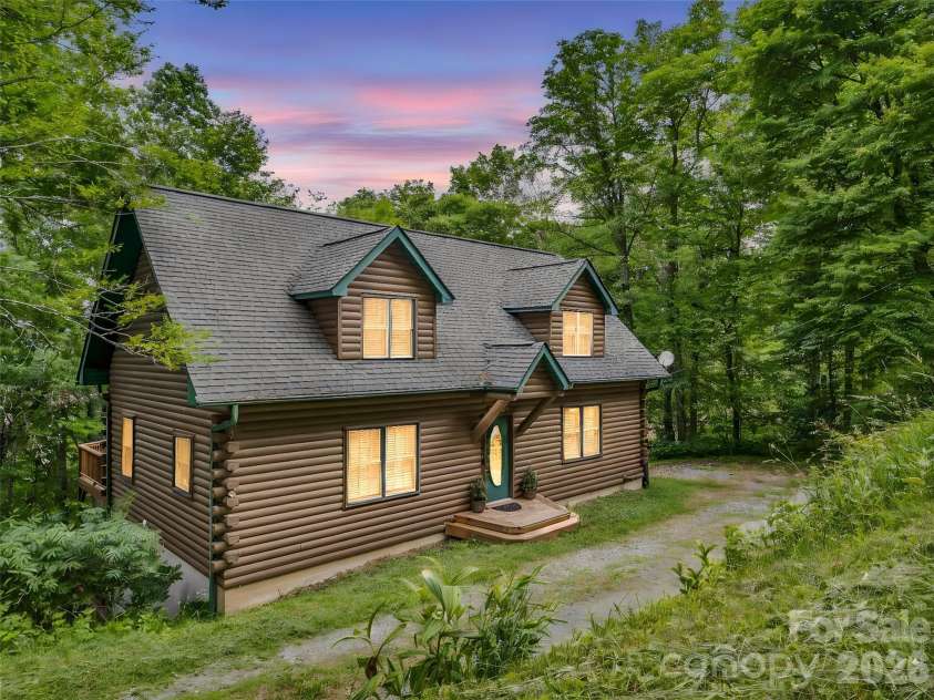 145 Lucas Lane, Mars Hill, NC 28754.  MLS# CAR4394270, YatesRealty ID 31497. 