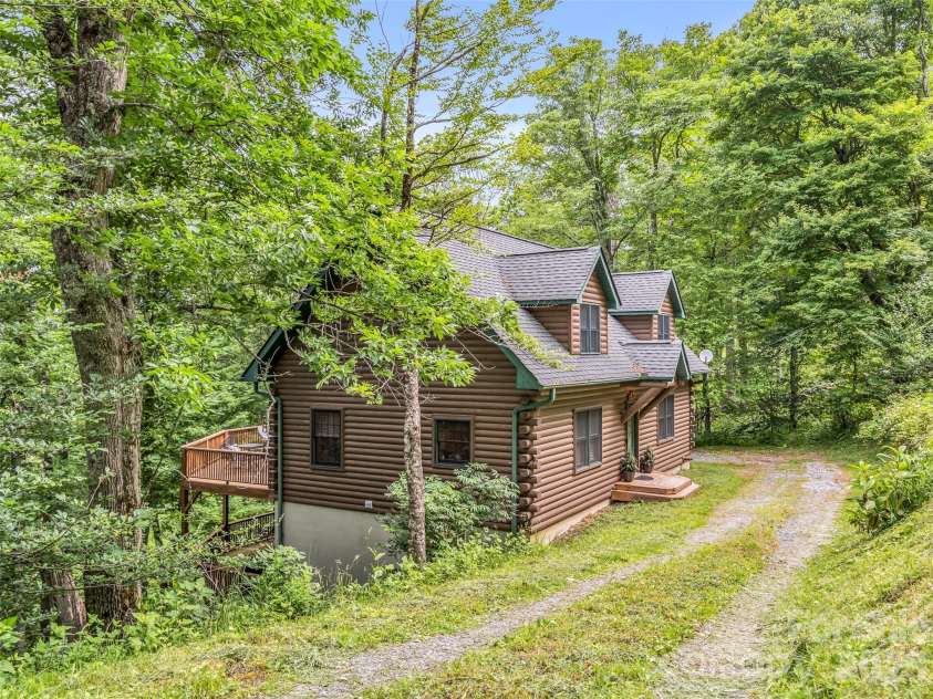 145 Lucas Lane, Mars Hill, NC 28754.  MLS# CAR4394270, YatesRealty ID 31497. 