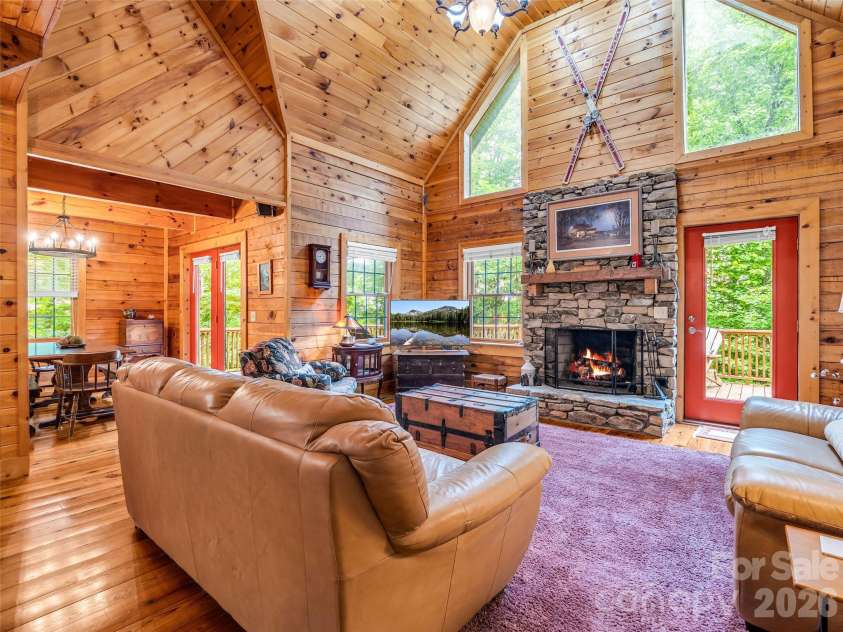 145 Lucas Lane, Mars Hill, NC 28754.  MLS# CAR4394270, YatesRealty ID 31497. 