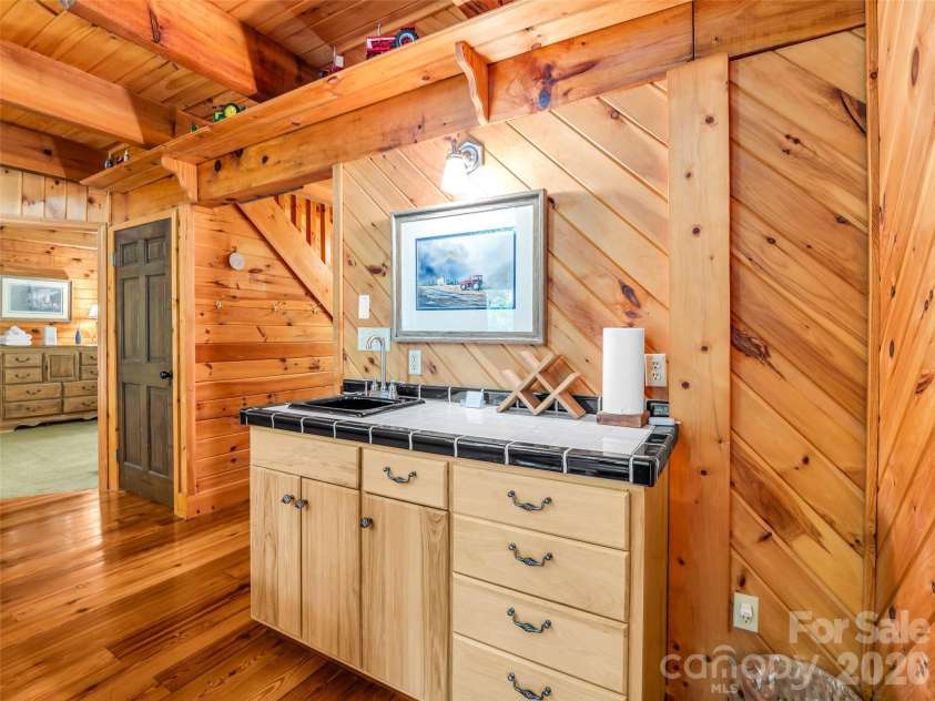 145 Lucas Lane, Mars Hill, NC 28754.  MLS# CAR4394270, YatesRealty ID 31497. 