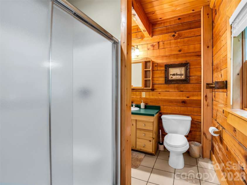 145 Lucas Lane, Mars Hill, NC 28754.  MLS# CAR4394270, YatesRealty ID 31497. 