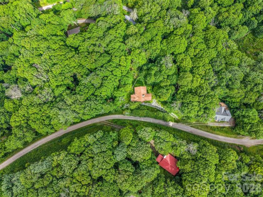 145 Lucas Lane, Mars Hill, NC 28754.  MLS# CAR4394270, YatesRealty ID 31497. 
