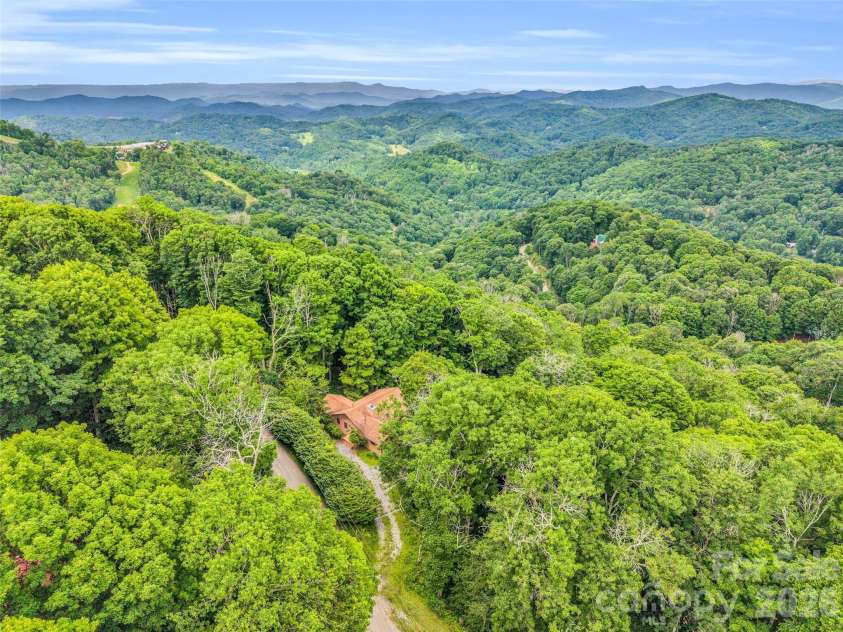 145 Lucas Lane, Mars Hill, NC 28754.  MLS# CAR4394270, YatesRealty ID 31497. 