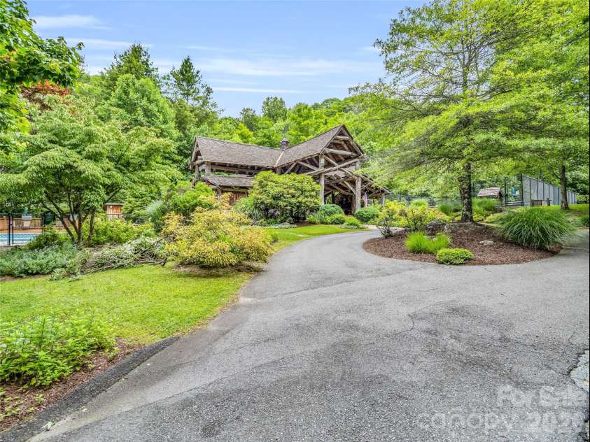 145 Lucas Lane, Mars Hill, NC 28754.  MLS# CAR4394270, YatesRealty ID 31497. 