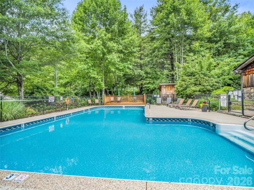 145 Lucas Lane, Mars Hill, NC 28754.  MLS# CAR4394270, YatesRealty ID 31497. 