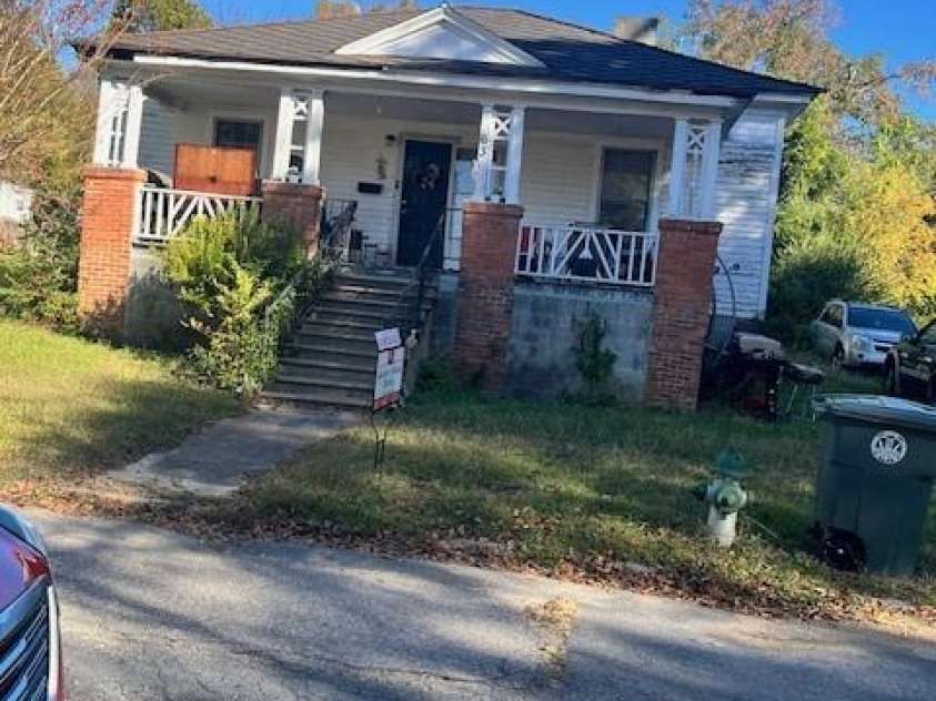 63 Holly Street, Great Falls, SC 29055.  MLS# CAR4319174, YatesRealty ID 315. 