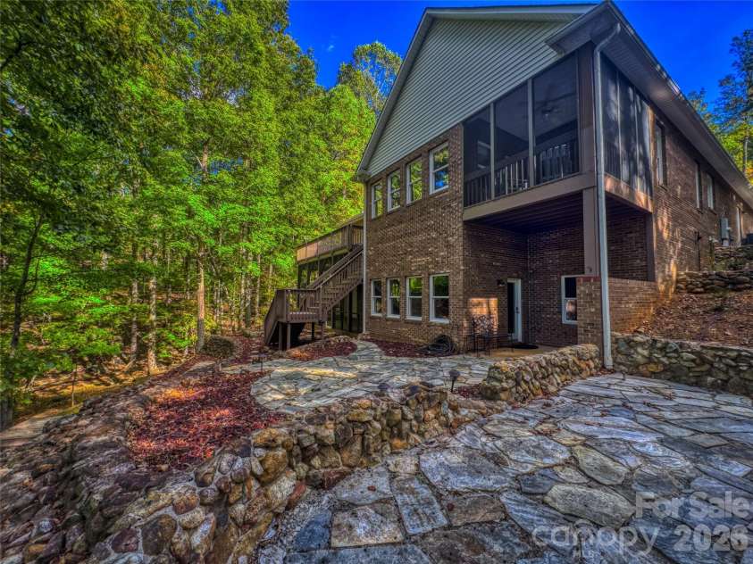 906 Rocky Cove Lane, Denton, NC 27239.  MLS# CAR4314838, YatesRealty ID 3150. 