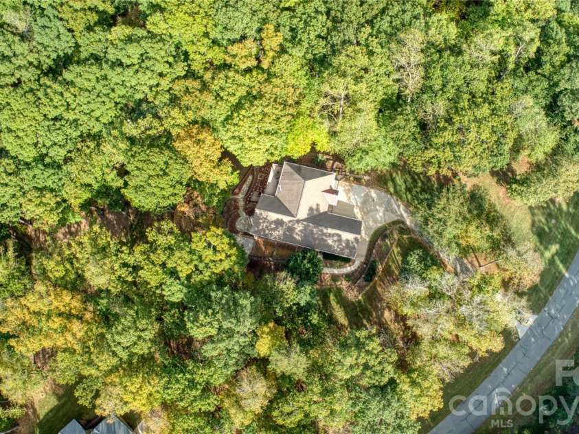 906 Rocky Cove Lane, Denton, NC 27239.  MLS# CAR4314838, YatesRealty ID 3150. 