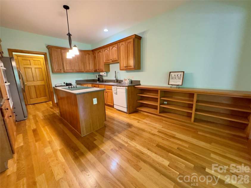 906 Rocky Cove Lane, Denton, NC 27239.  MLS# CAR4314838, YatesRealty ID 3150. 