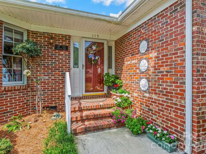 115 Woodland Drive, Salisbury, NC 28146.  MLS# CAR4391796, YatesRealty ID 31503. 