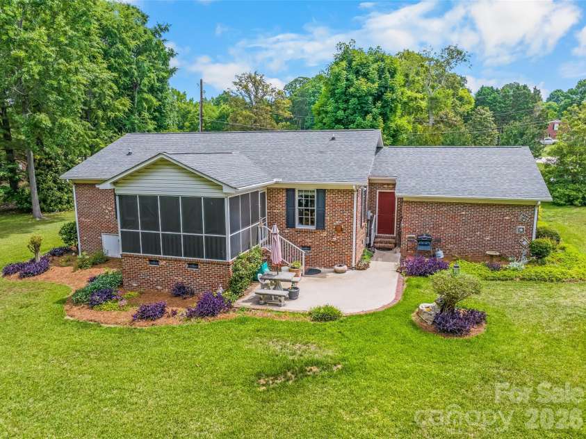115 Woodland Drive, Salisbury, NC 28146.  MLS# CAR4391796, YatesRealty ID 31503. 