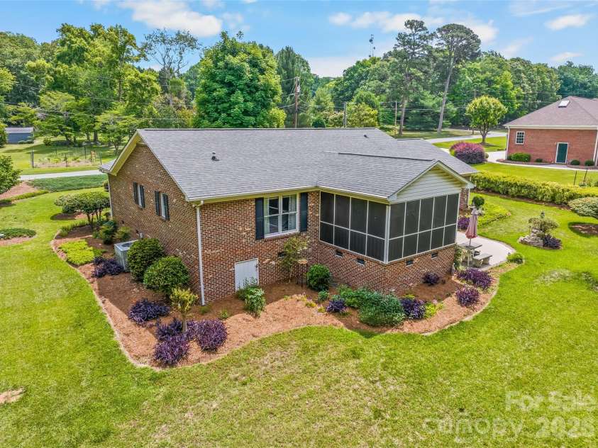 115 Woodland Drive, Salisbury, NC 28146.  MLS# CAR4391796, YatesRealty ID 31503. 