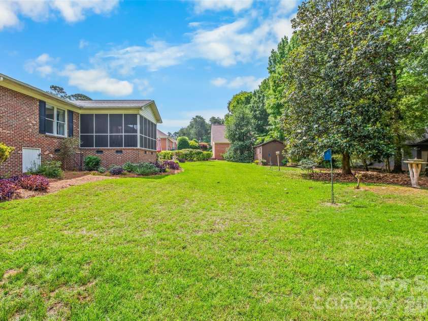 115 Woodland Drive, Salisbury, NC 28146.  MLS# CAR4391796, YatesRealty ID 31503. 