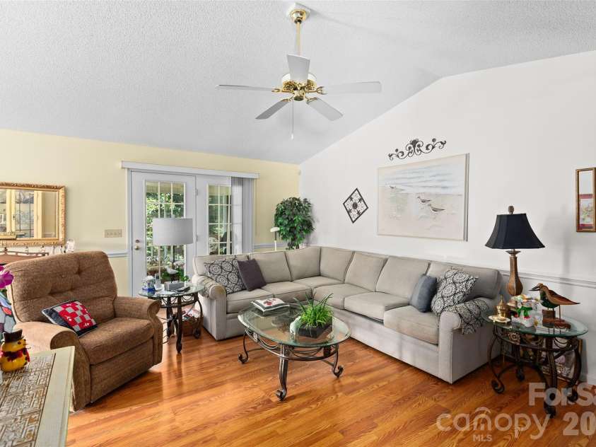 115 Woodland Drive, Salisbury, NC 28146.  MLS# CAR4391796, YatesRealty ID 31503. 