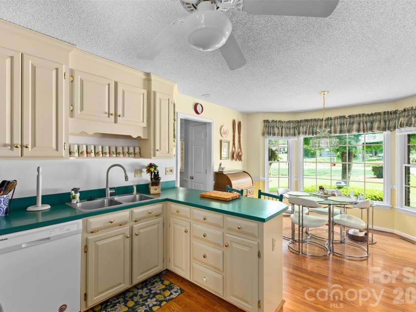 115 Woodland Drive, Salisbury, NC 28146.  MLS# CAR4391796, YatesRealty ID 31503. 
