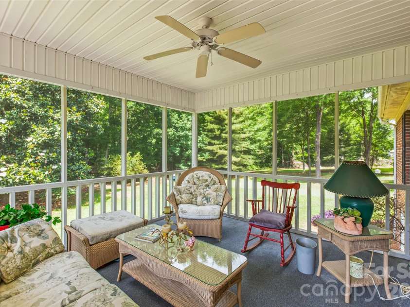 115 Woodland Drive, Salisbury, NC 28146.  MLS# CAR4391796, YatesRealty ID 31503. 