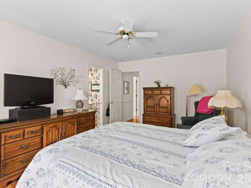 115 Woodland Drive, Salisbury, NC 28146.  MLS# CAR4391796, YatesRealty ID 31503. 