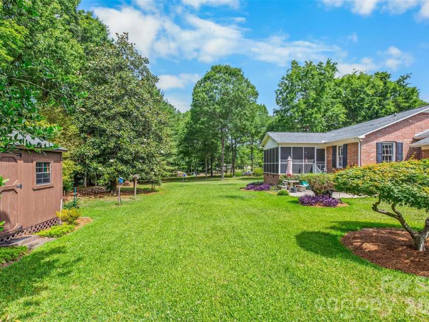115 Woodland Drive, Salisbury, NC 28146.  MLS# CAR4391796, YatesRealty ID 31503. 