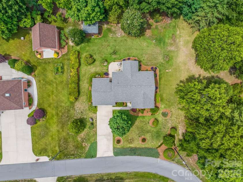 115 Woodland Drive, Salisbury, NC 28146.  MLS# CAR4391796, YatesRealty ID 31503. 