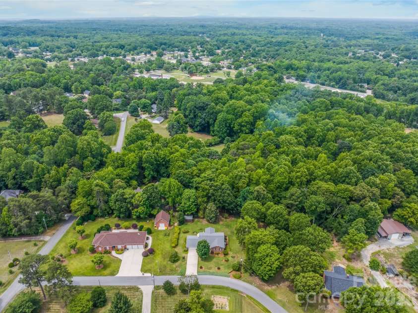 115 Woodland Drive, Salisbury, NC 28146.  MLS# CAR4391796, YatesRealty ID 31503. 