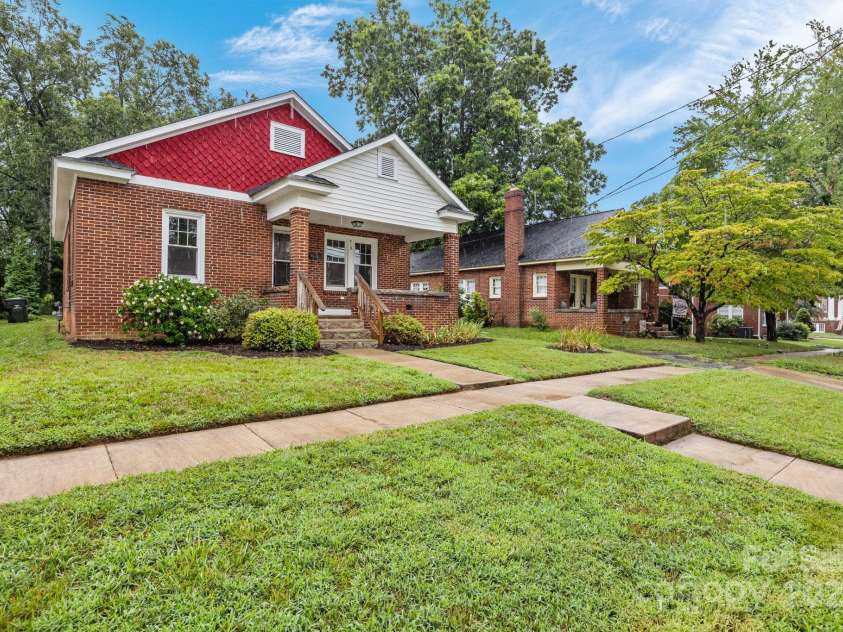 413 Rowan Avenue, Spencer, NC 28159.  MLS# CAR4291170, YatesRealty ID 31504. 